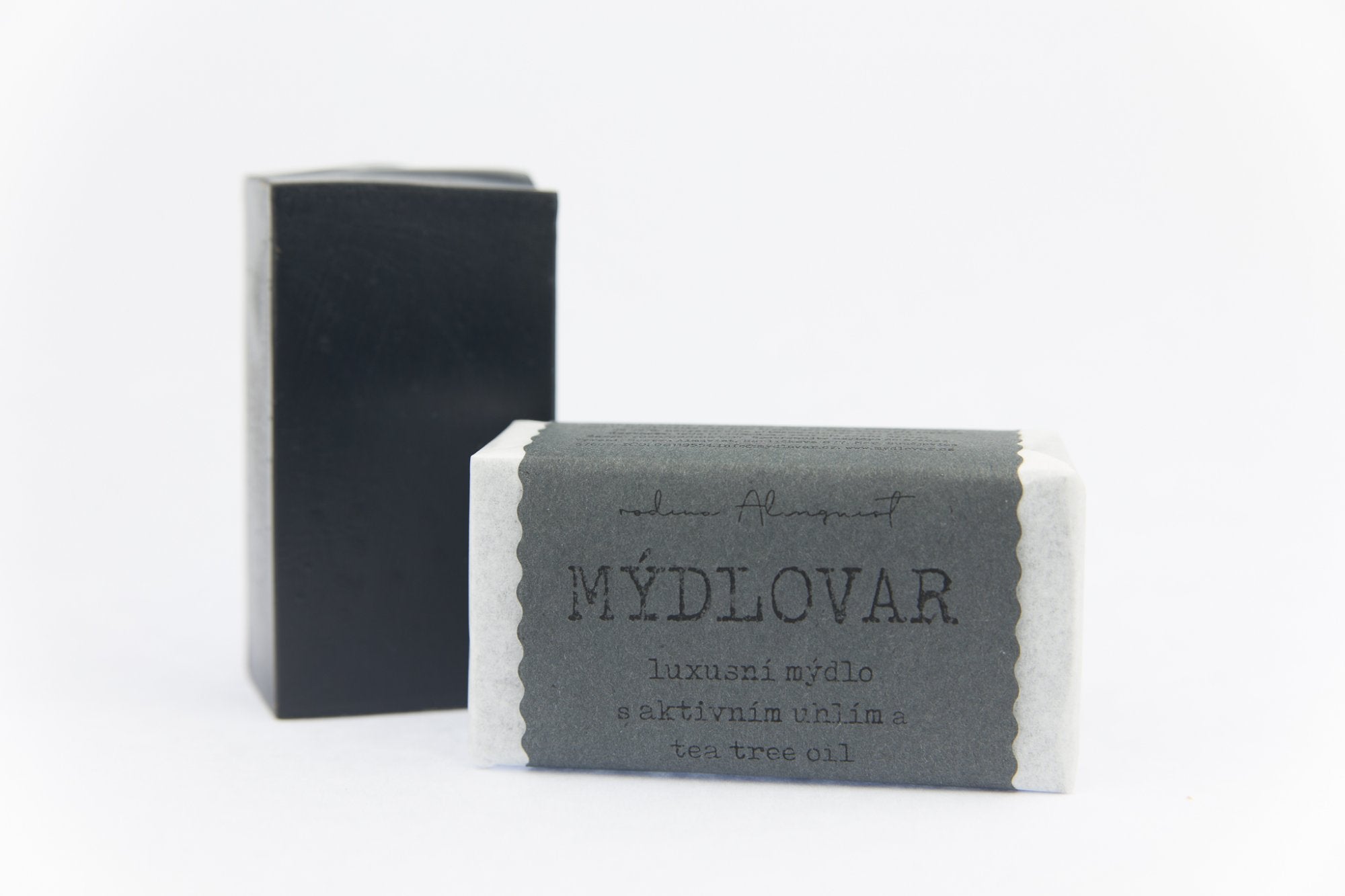 Mýdlovar Luxusní mýdlo s aktivním uhlím a tea tree 120 g - pomůže problematické pokožce Mýdlovar